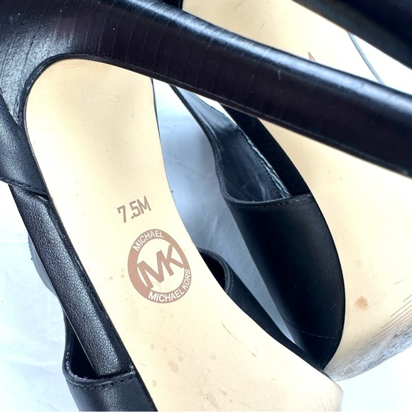 Michael Kors Clara Heel 7.5 Black Leather Peep Toe Zip Up Womens Shoes - Picture 10 of 11